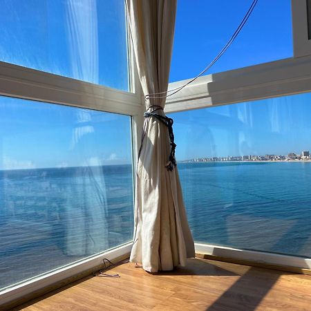 Sobre Las Olas Del Mar إل كامبيلو المظهر الخارجي الصورة