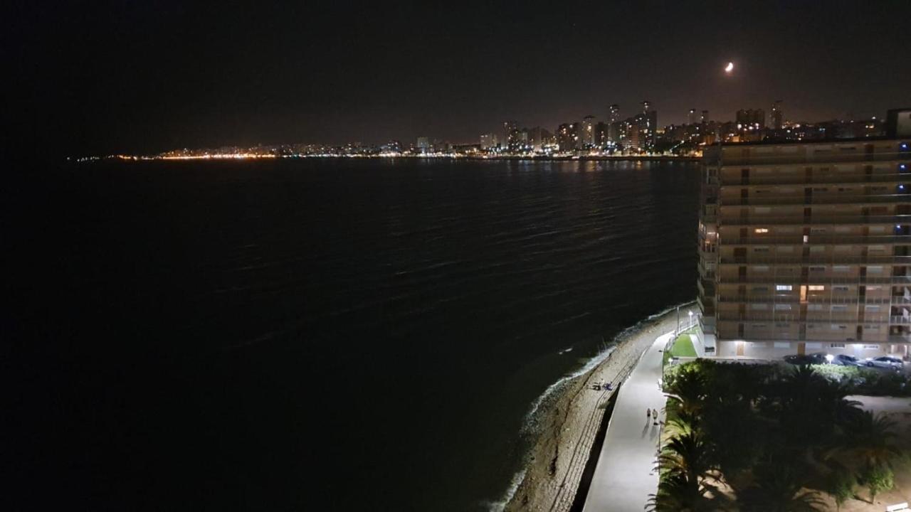 Sobre Las Olas Del Mar إل كامبيلو المظهر الخارجي الصورة